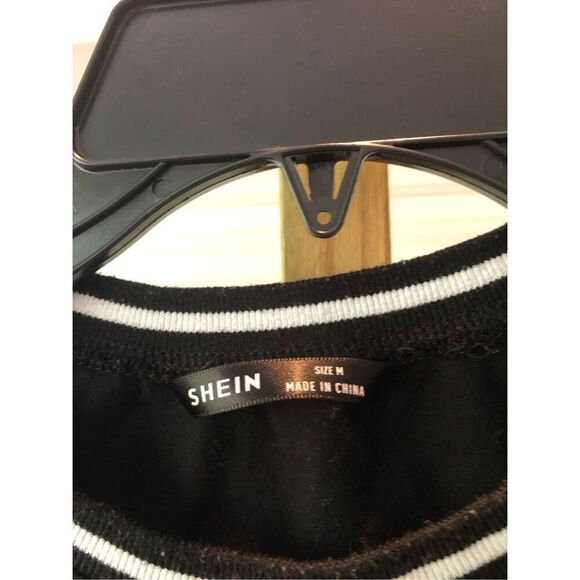 🌼5for$25🌼Shein Women’s Black “Mayhem” Crew Neck Short Sleeve T-Shirt Size M - Picture 5 of 7